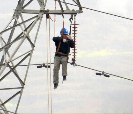 淅川電業局：積極處置隱患 保障度冬安全