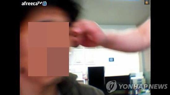 學生正在受到施暴