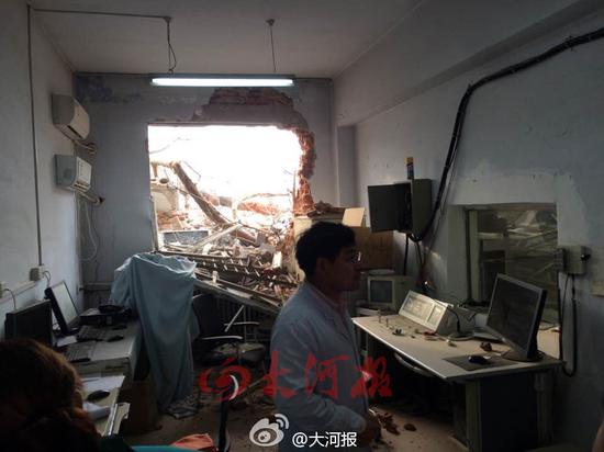 郑州大学第四附属医院遭强拆 