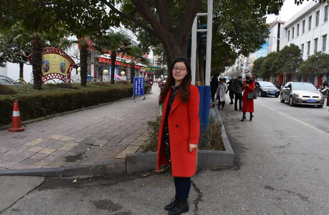 楊香果在自己的朋友圈為老人祈禱