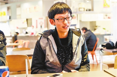 何琦骁收到了纽约大学阿布扎比分校的录取通知书。