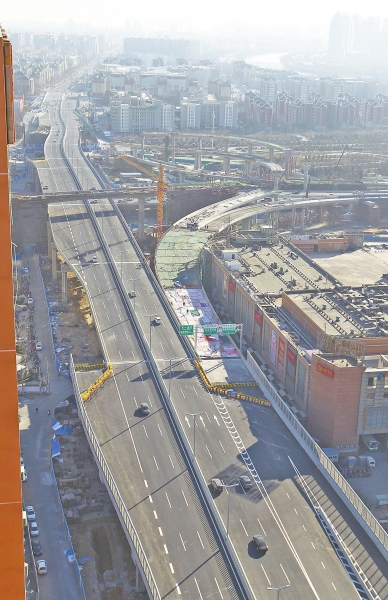 高架行車(chē)跑飛快就是匝道沒(méi)全開(kāi)