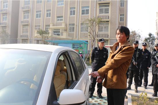 兰考县公安局成功侦破一起系列砸车玻璃盗窃案