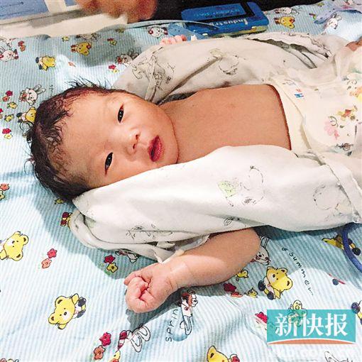 新生婴儿