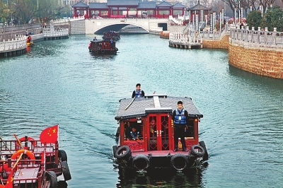 3月15日，许昌市护城河上的水上公交正式运营。
