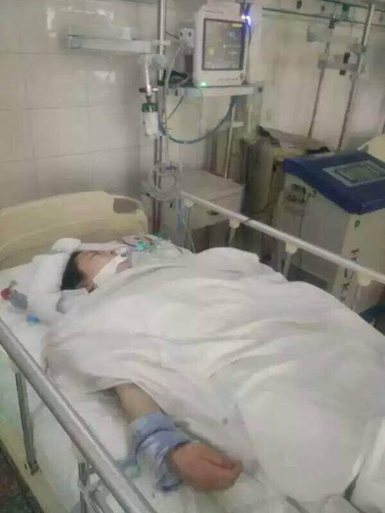 ����Ů��Ϊүү��ְ���� ����Լ�ȴ�ɽ�ICU���� 