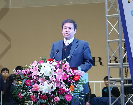 河南省商务厅副厅长王勇致辞