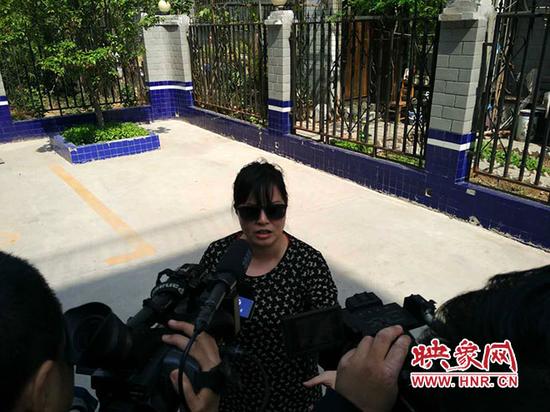 受害人接受媒体采访