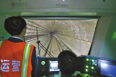 2號線列車的運行