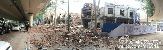 鄭州一拆遷墻體倒塌 3名路人受傷