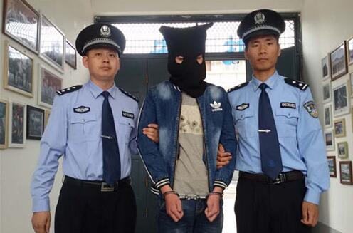 商丘大学生为还朋友几百元持刀抢劫 称怕面子