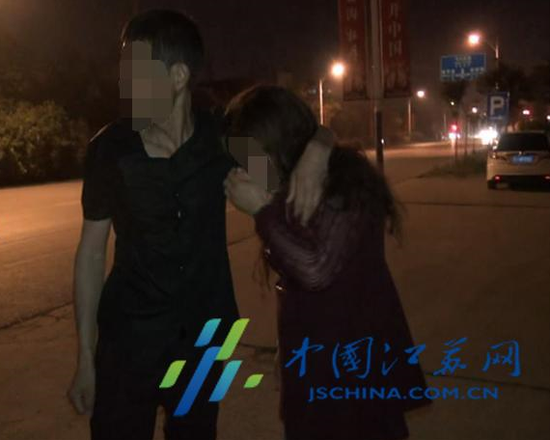 男子与其情人