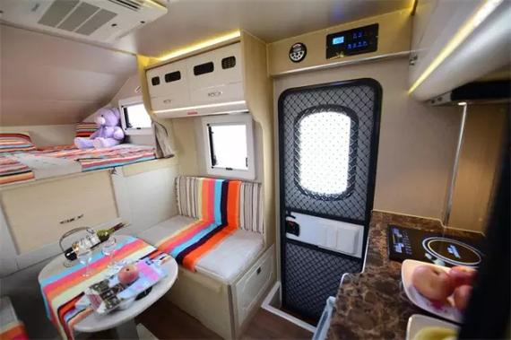 笑傲江湖:四驱越野梦之旅皮卡房车超市