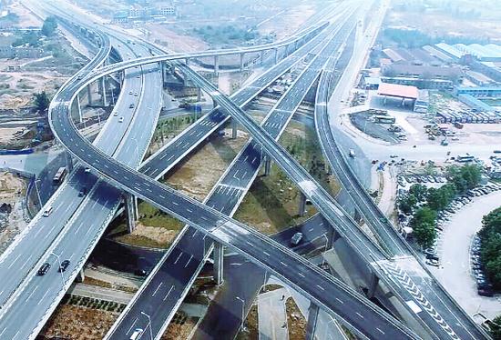 “郑州最复杂立交”试通车