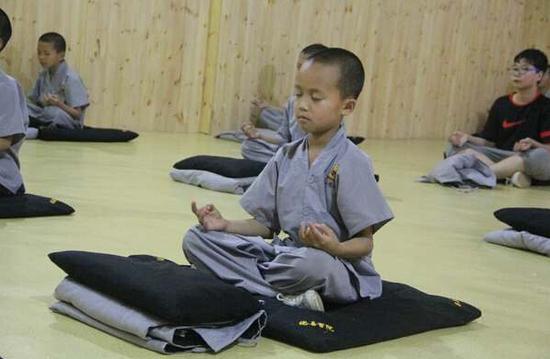 郑州市首期磨心励志儿童夏令营登封开营