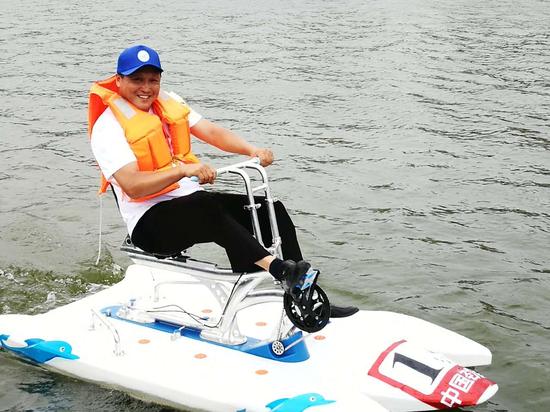 水上自行車賽現場