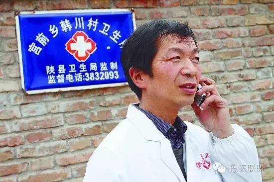 如今的他依旧每日忙碌
