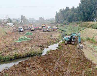  贾鲁河整治工程正在抓紧施工中