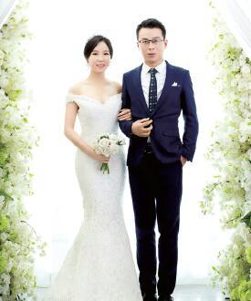 张凯和新婚妻子。