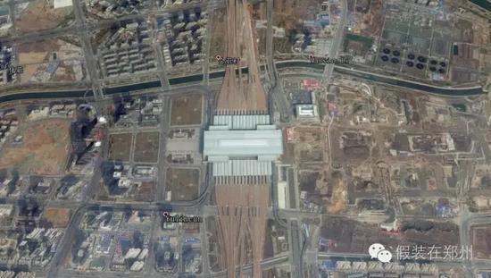 在2700米高度看郑州东站（点击图片放大看）