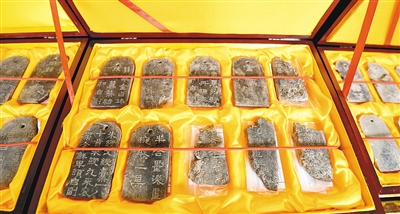 出土陶器、铁器、铜器和玉器等共400余件