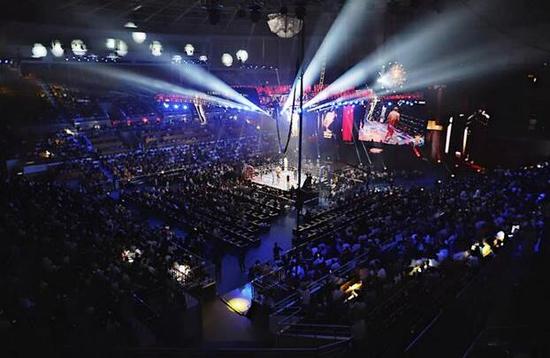 万名扬传媒牵手深圳卫视 打造搏击狂欢夜