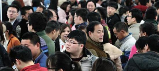 考不上公务员退款还补“工资”?十万元学费的神秘培训班有何猫腻