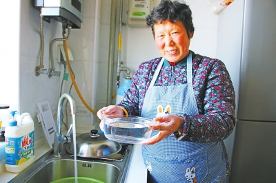 喝上丹江水，周口的王大媽笑得合不攏嘴。