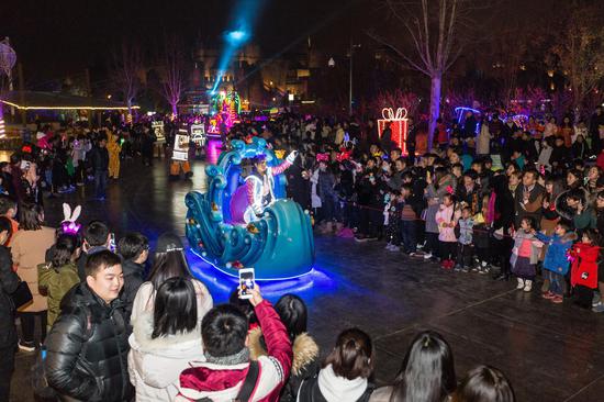 郑州方特冰雪圣诞节引爆2016岁末夜游高峰