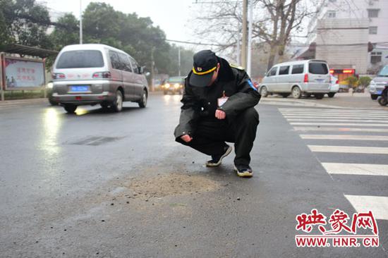 原來的線桿已經(jīng)被移除