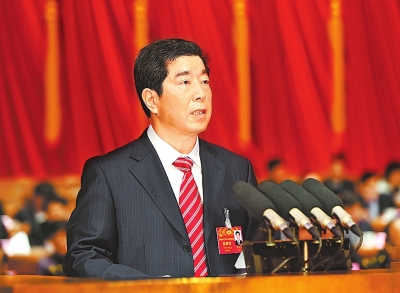 1月16日,省长陈润儿在河南省第十二届人民代表大会第七次会议上作《政府工作报告》。本报记者杜小伟摄