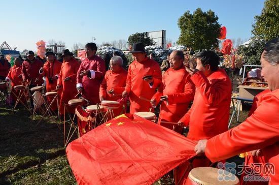 龐大的說唱團隊