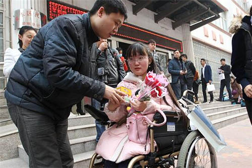 情人节:郑州这位轮椅姑娘的爱情故事令人泪奔