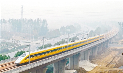 郑开城际铁路是郑州国家综合交通枢纽、中原经济区、中原城市群高速轨道交通网络的重要组成部分。