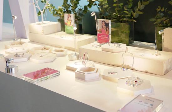 PANDORA 2017 春季新品系列
