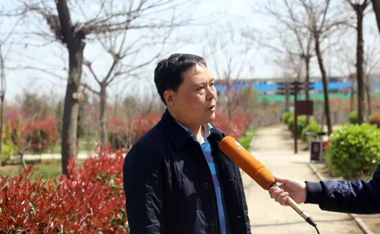 会后媒体采访李涛书记