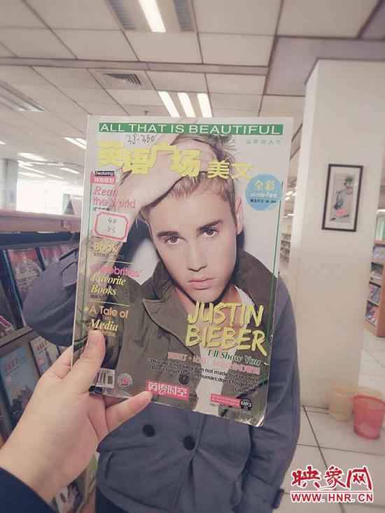 鄭州大學一組圖書館照火遍了網(wǎng)絡