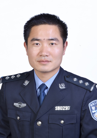 南阳市公安局王杰先进事迹材料