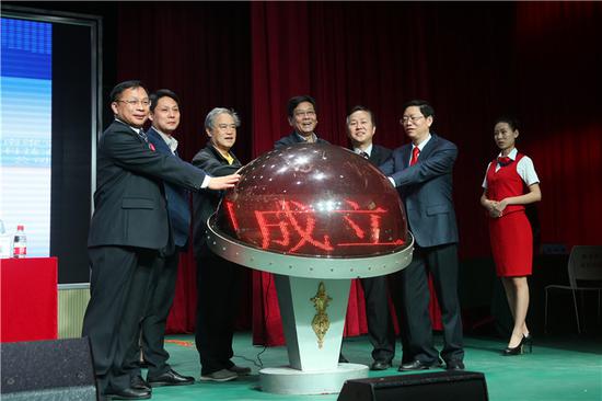 新乡学院成立全国首个普通本科3D打印学院 今