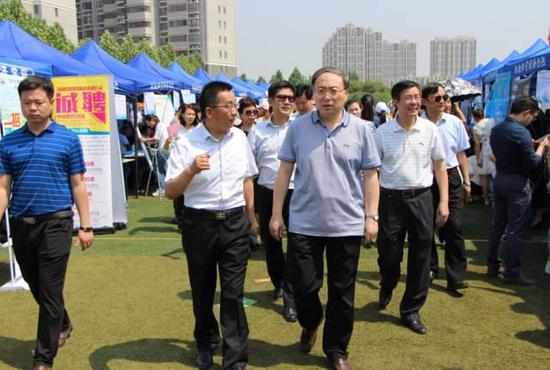 河南一高校双选会竟有市值上亿元创业孵化项目
