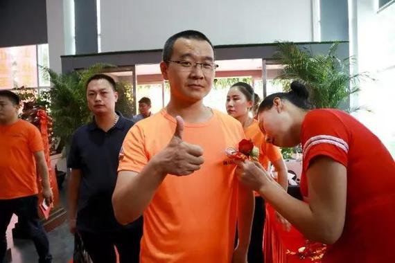 海马汽车销售有限公司总经理助理付旭峰到达现场