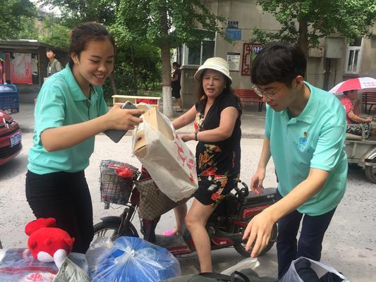 河南师大学子走进封丘持续助力扶贫攻坚