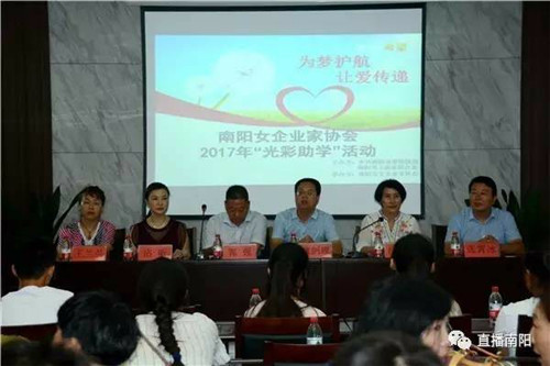 潦河坡镇有多少人口_潦河坡镇家乡(3)