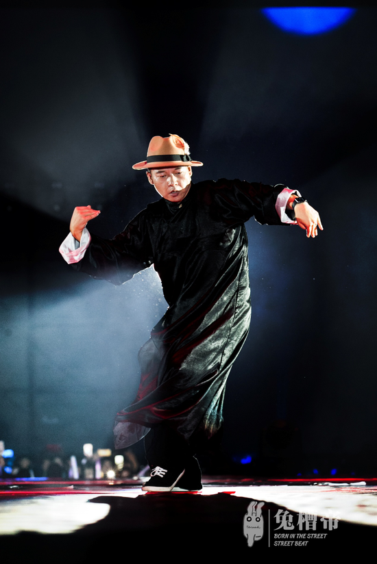 (世界街舞冠军POPPING STONE)