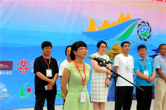 中国摄影家协会网总编辑徐静作第二届全国摄影大展情况介绍