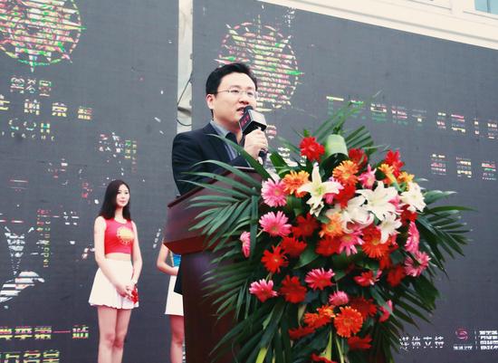 万茗堂副总裁李庆伟先生致辞