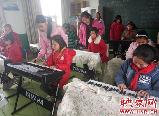 邓州市龙堰乡中心小学社团活动异彩纷呈