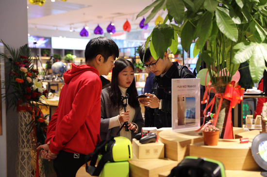 郑州京东专卖店隆重开业 掀起无界零售销售模