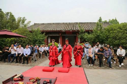 觀看漢婚禮演繹