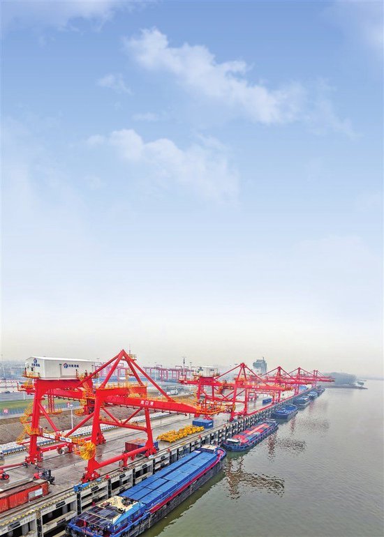 河南首个绿色智能港口“旗舰版”周口港启航